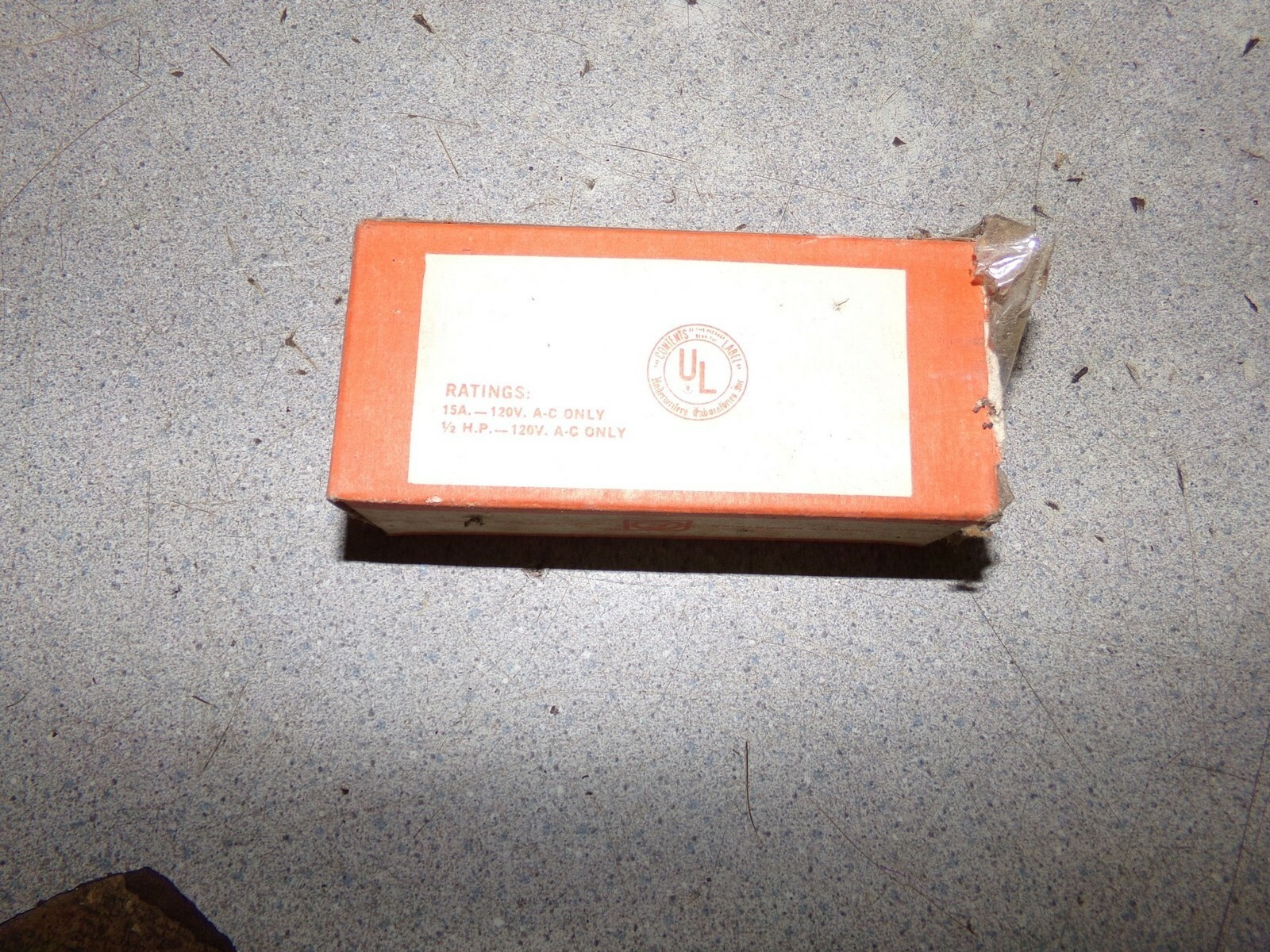 NEW Circle F Industries 3331 Light Switch *FREE SHIPPING*