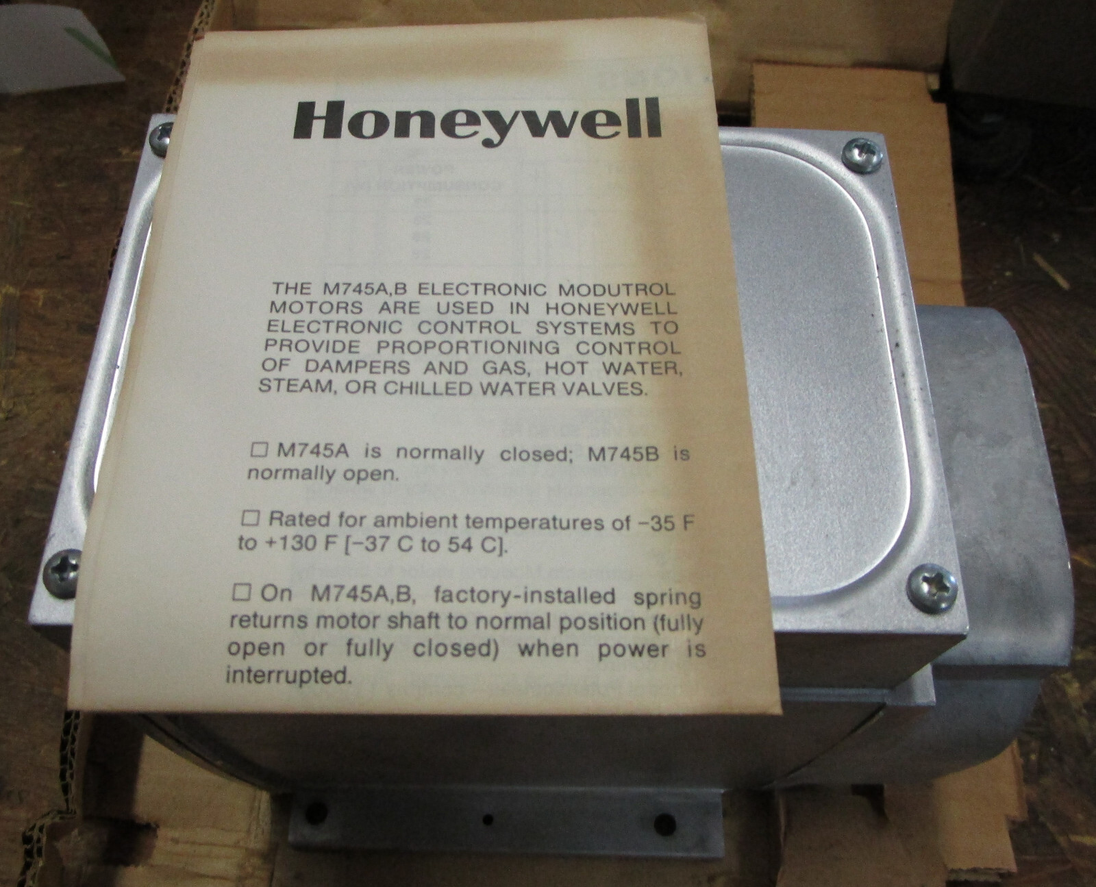 Honeywell Modutrol Motor M745A1011 24V 50/60Hz 28W 1.4Amp New Surplus H5