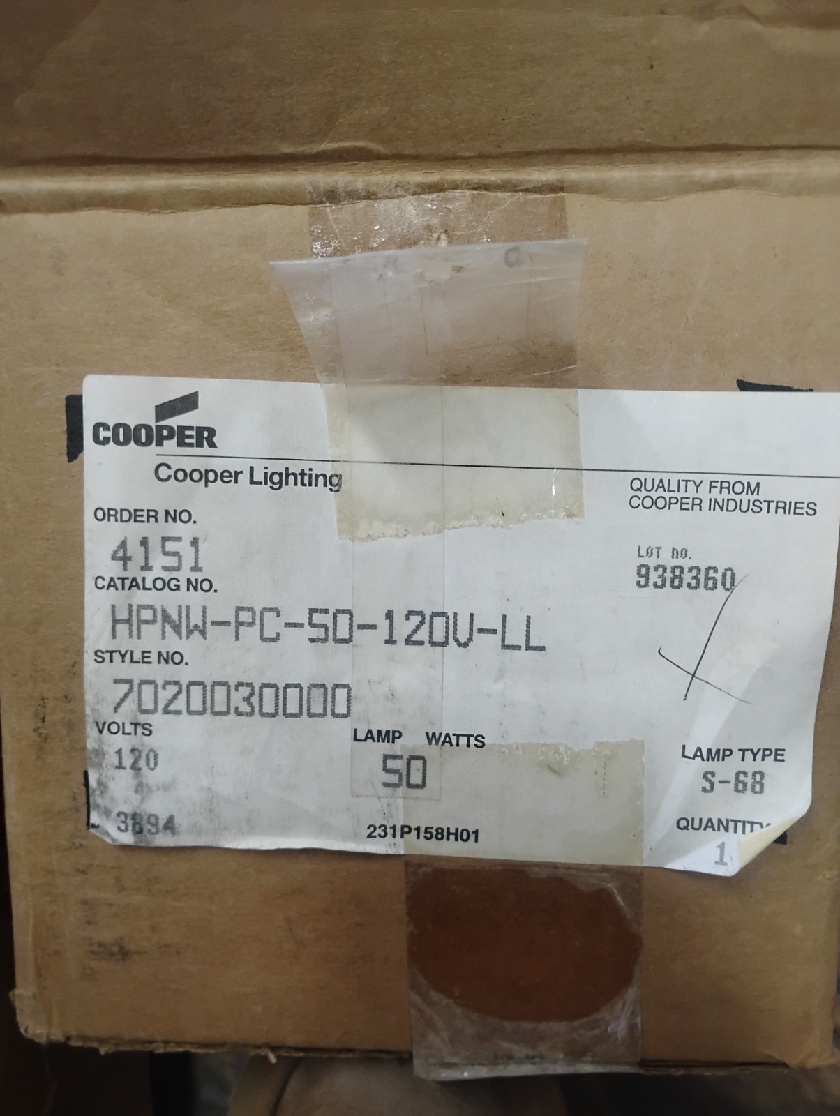 Lumark Crouse-Hinds McGraw-Edison HID Lighting FIxture. New