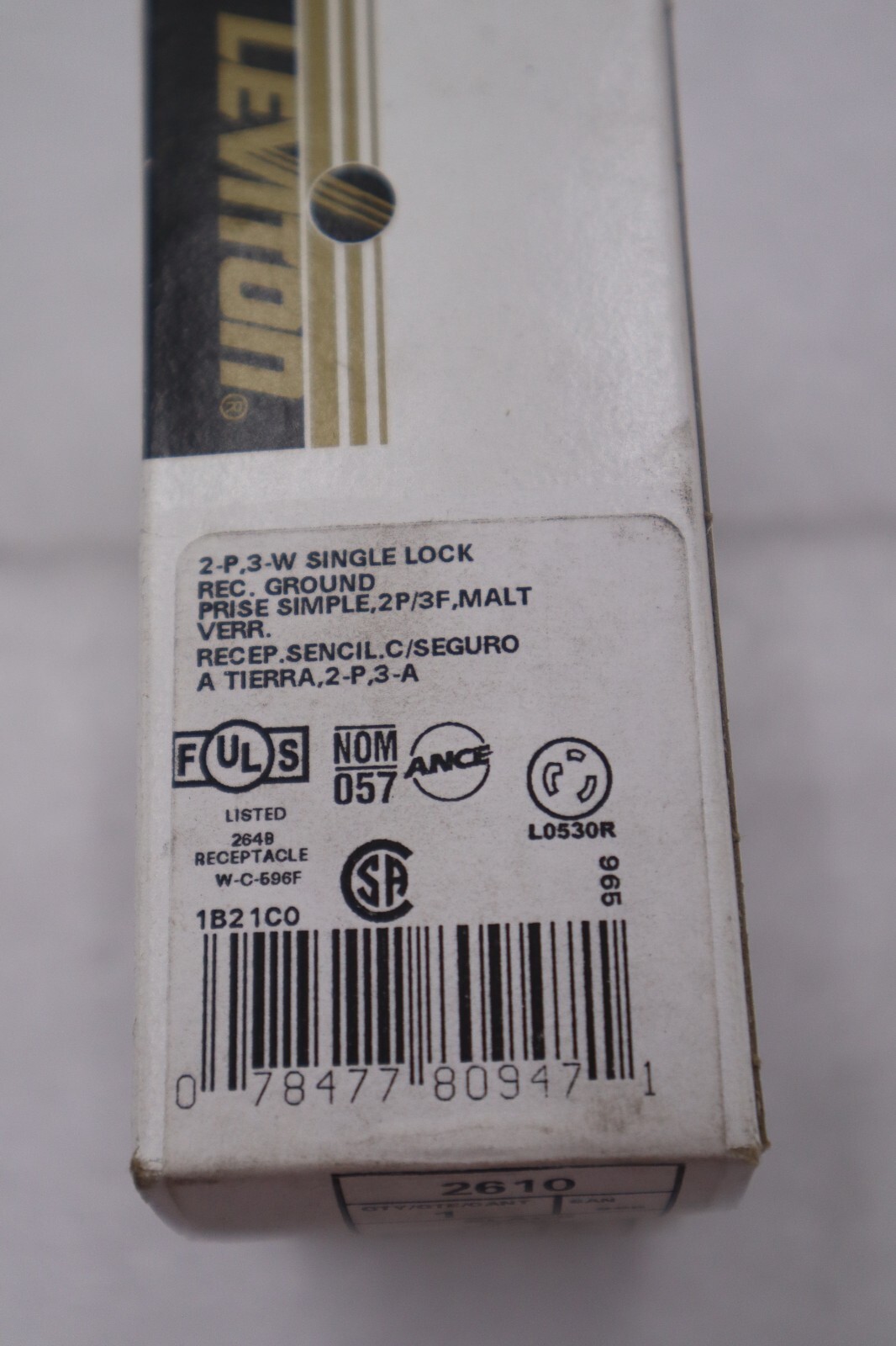 Leviton 2-P 3-W 30A-126V Single Lock Receptable Ground #K-2227