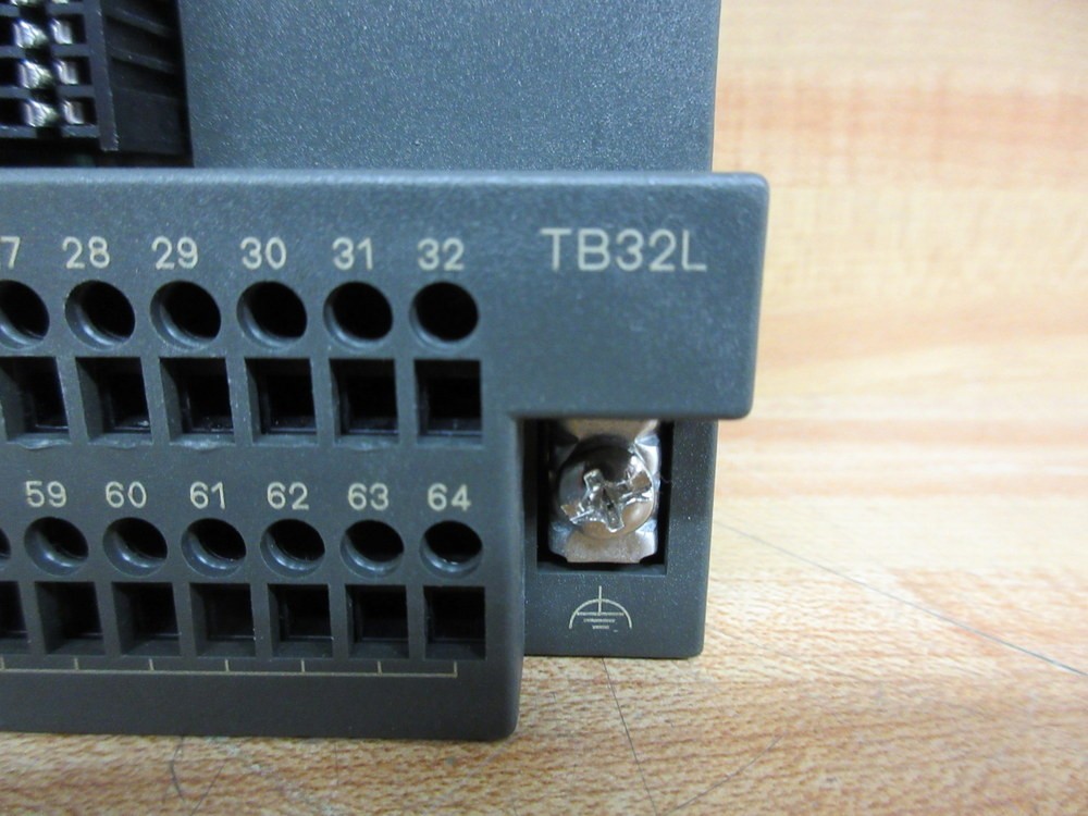 Siemens 6ES7 193-1CL10-0XA0 Terminal Block 6ES71931CL100XA0