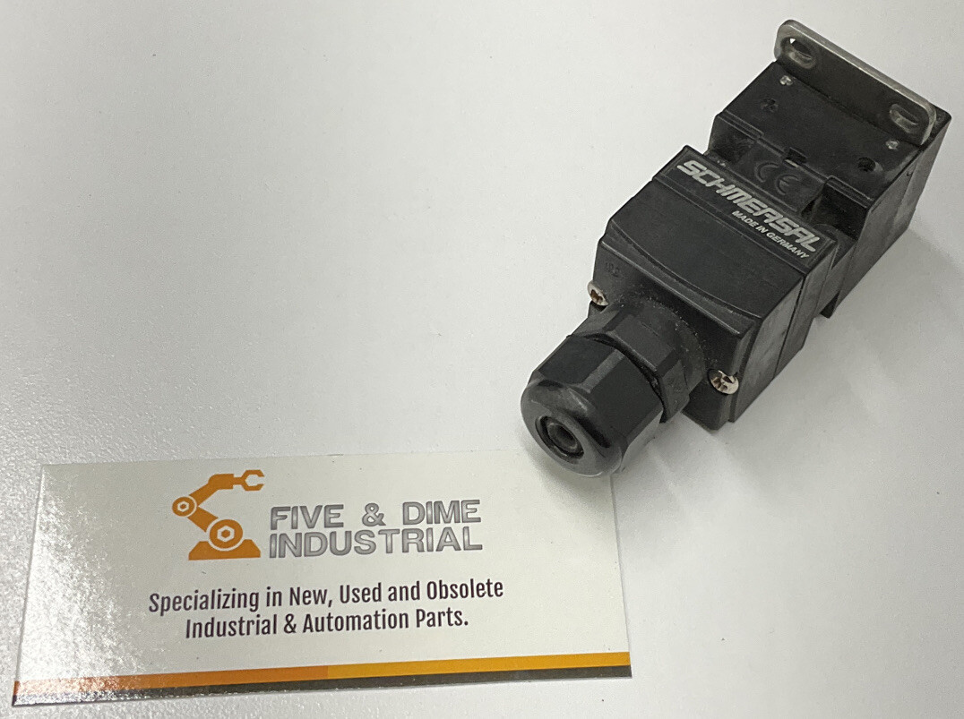 Schmersal AZ17-02ZRK / IEC 947-5-1 Safety Interlock Switch (CL253)