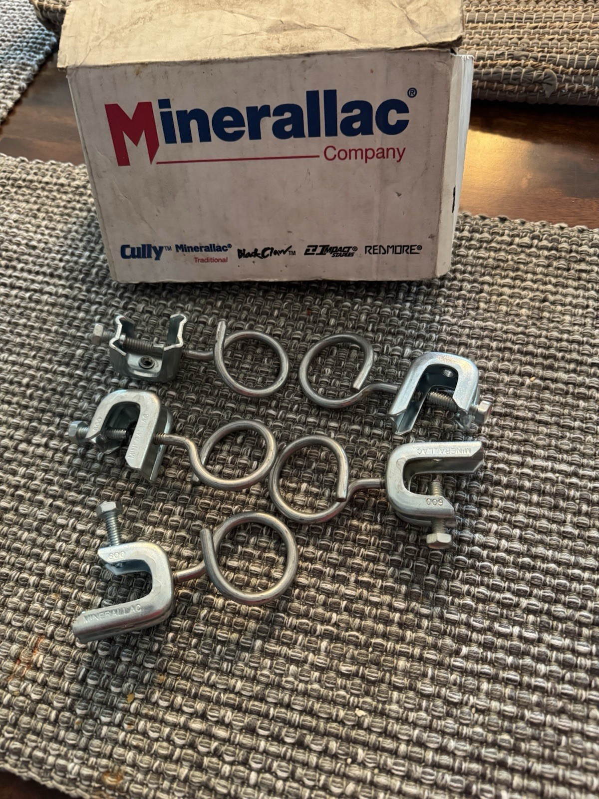 5 Pack Minerallac 600 W/ Hanging Loop Beam Clamp Up to 1/2″ Thick 1/4-20 New