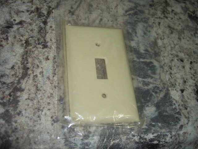 Vintage NOS slater s-92071 sta-kleen ivory smooth bakelite Wall plate single