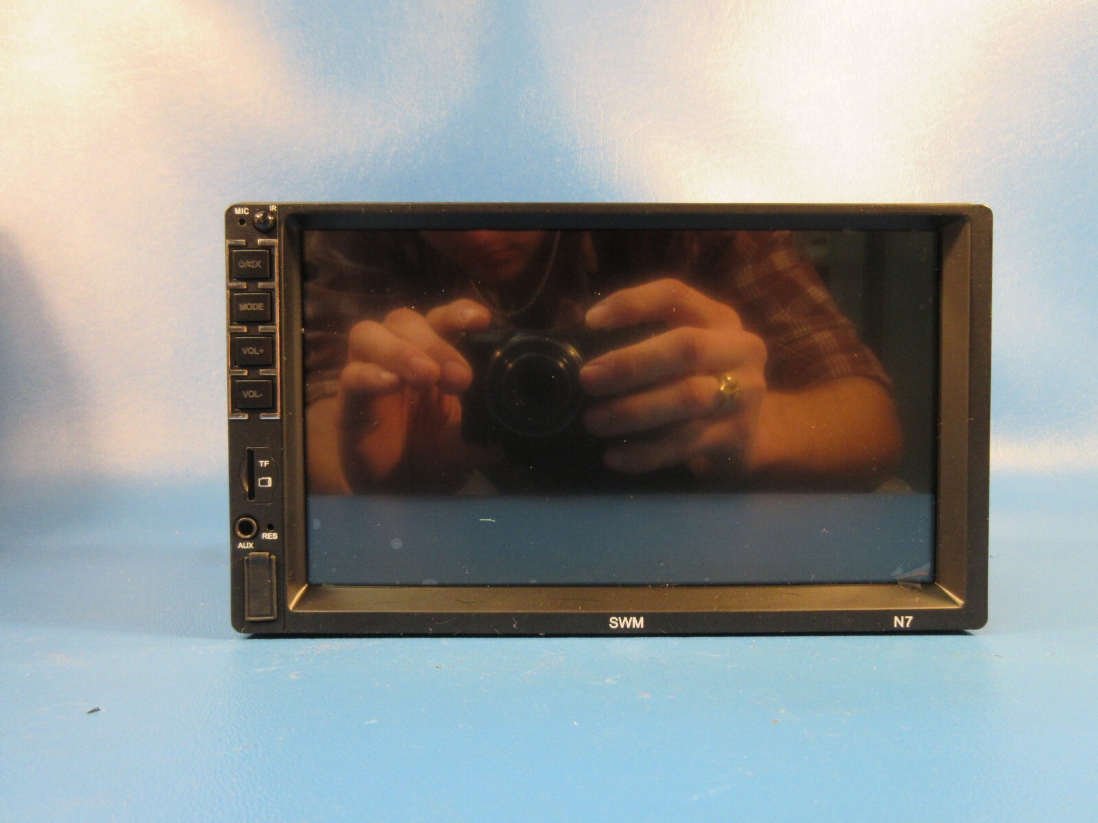 SWM MP5, Car Multimedia Player, Bluetooth, MP5 & Radio Receiver. 7.0″ TFT LCD