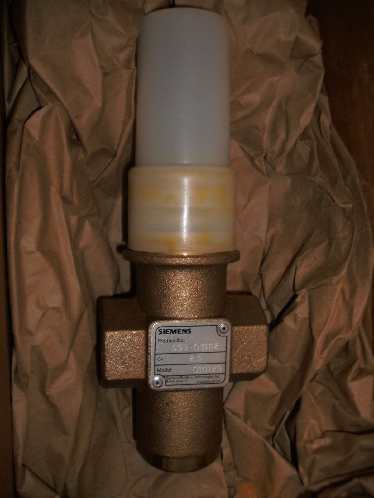 SIEMENS 599 FLOWRITE VALVE 599-03182 1/2″ FNPT NC BRASS TRIM Cv 2.5