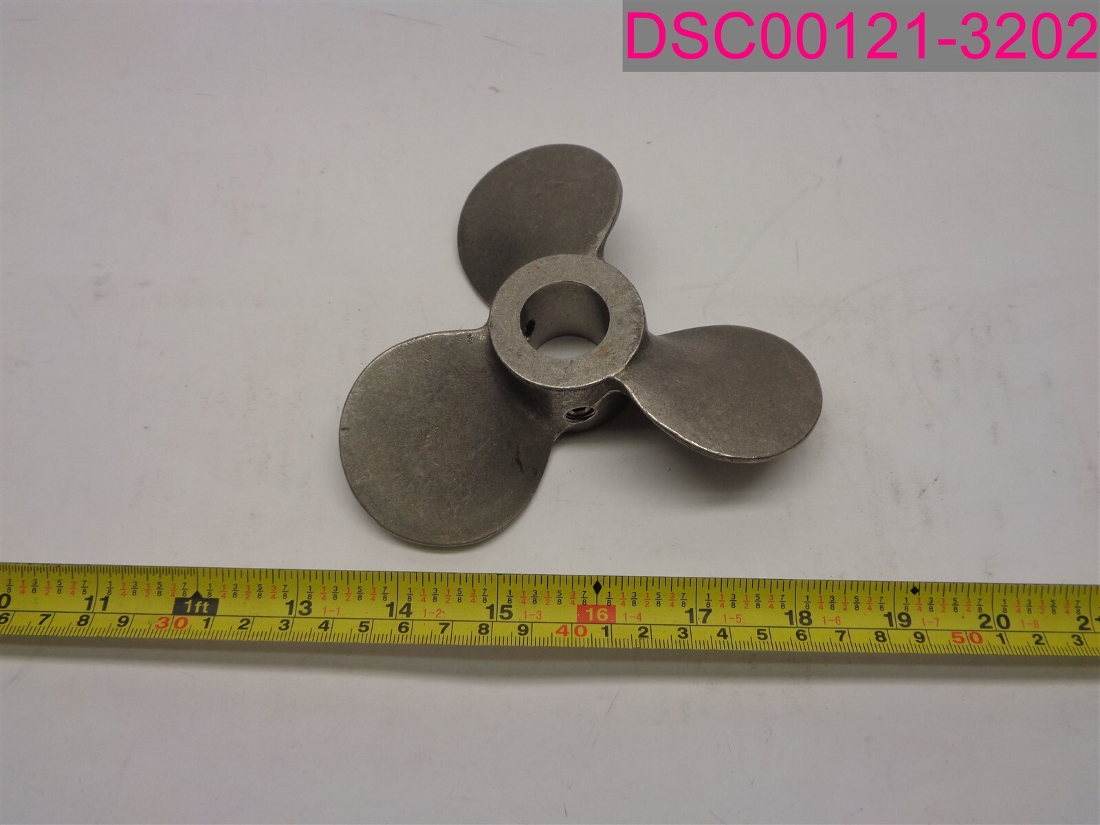 6X6L Metal Fan Blade. 5-1/2″ OD x 1″ ID x 1-1/4″ Width. 3 Blades.