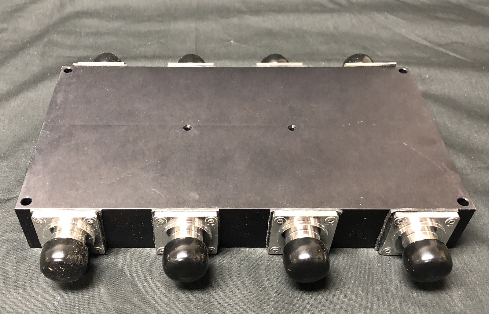 *NOB* Microlab CM-88KE 4×4 Hybrid Matrix Combo Splitter 617-2700 MHz 150W 4.3-10