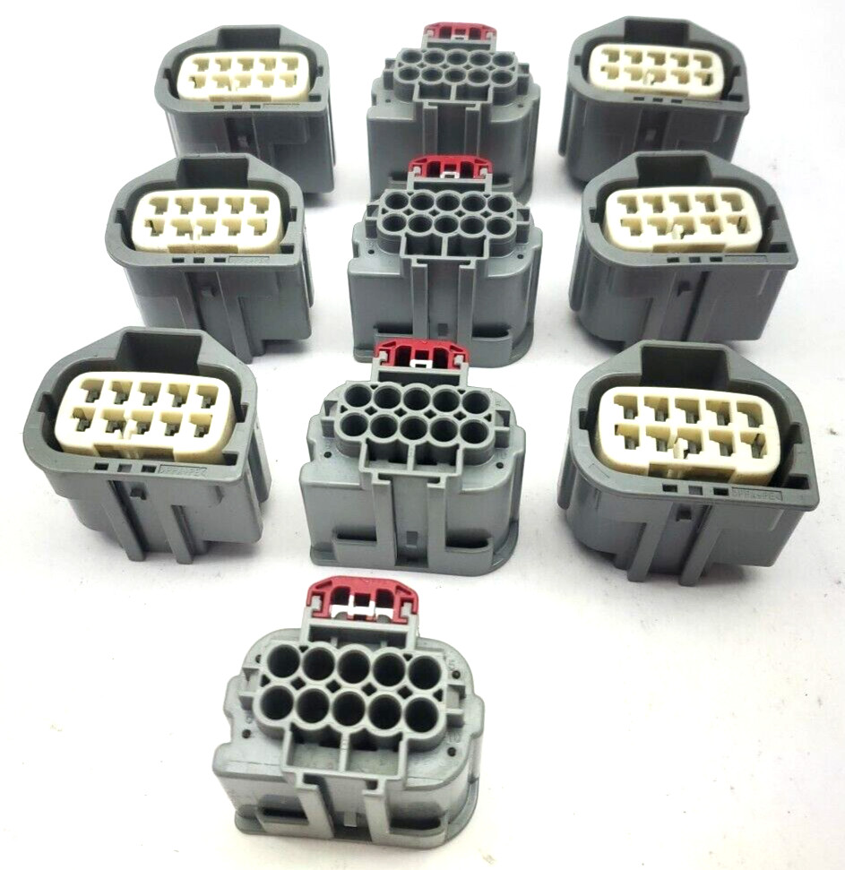 LOT OF 10, YAZAKI 7298-6818-40 2341287-3 10P 1.5MM YESC SEALED FEMALE CONNECTOR.