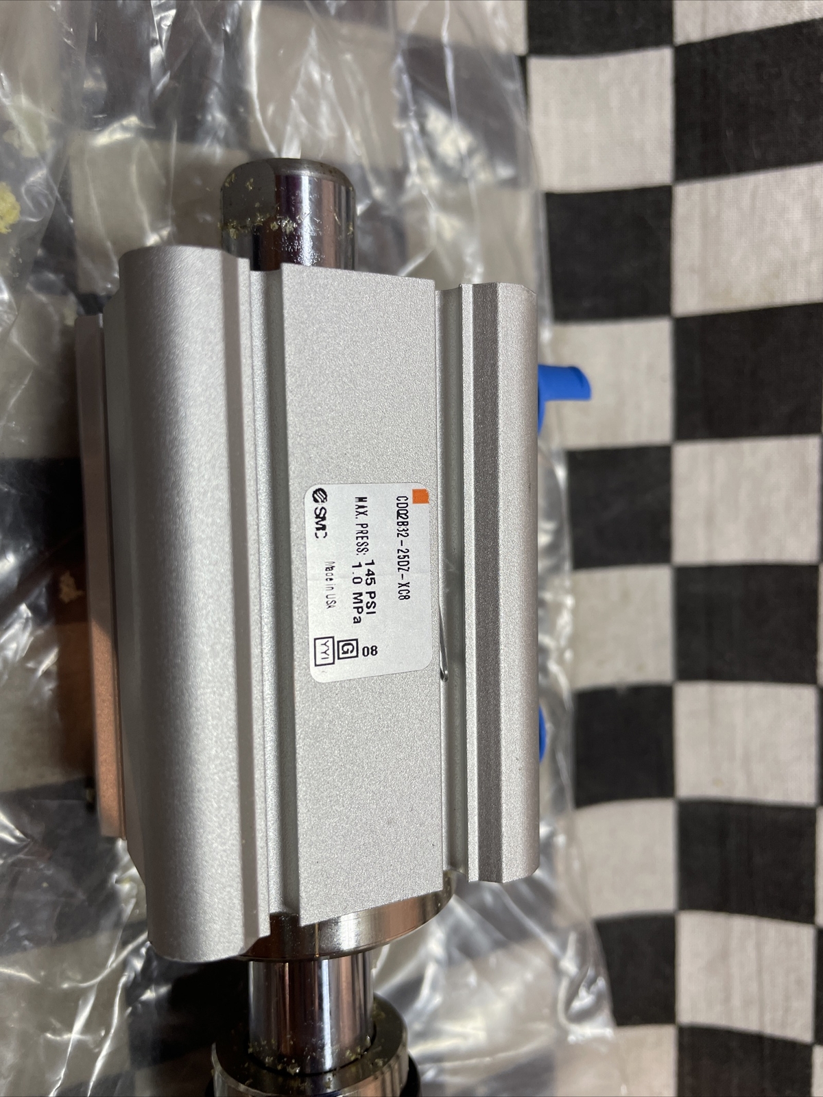 SMC CDQ2B32-25DZ-XC8, CDQ2B3225DZXC8, CQ2-Z COMPACT CYLINDER, SHIPSAMEDAY#1623V4