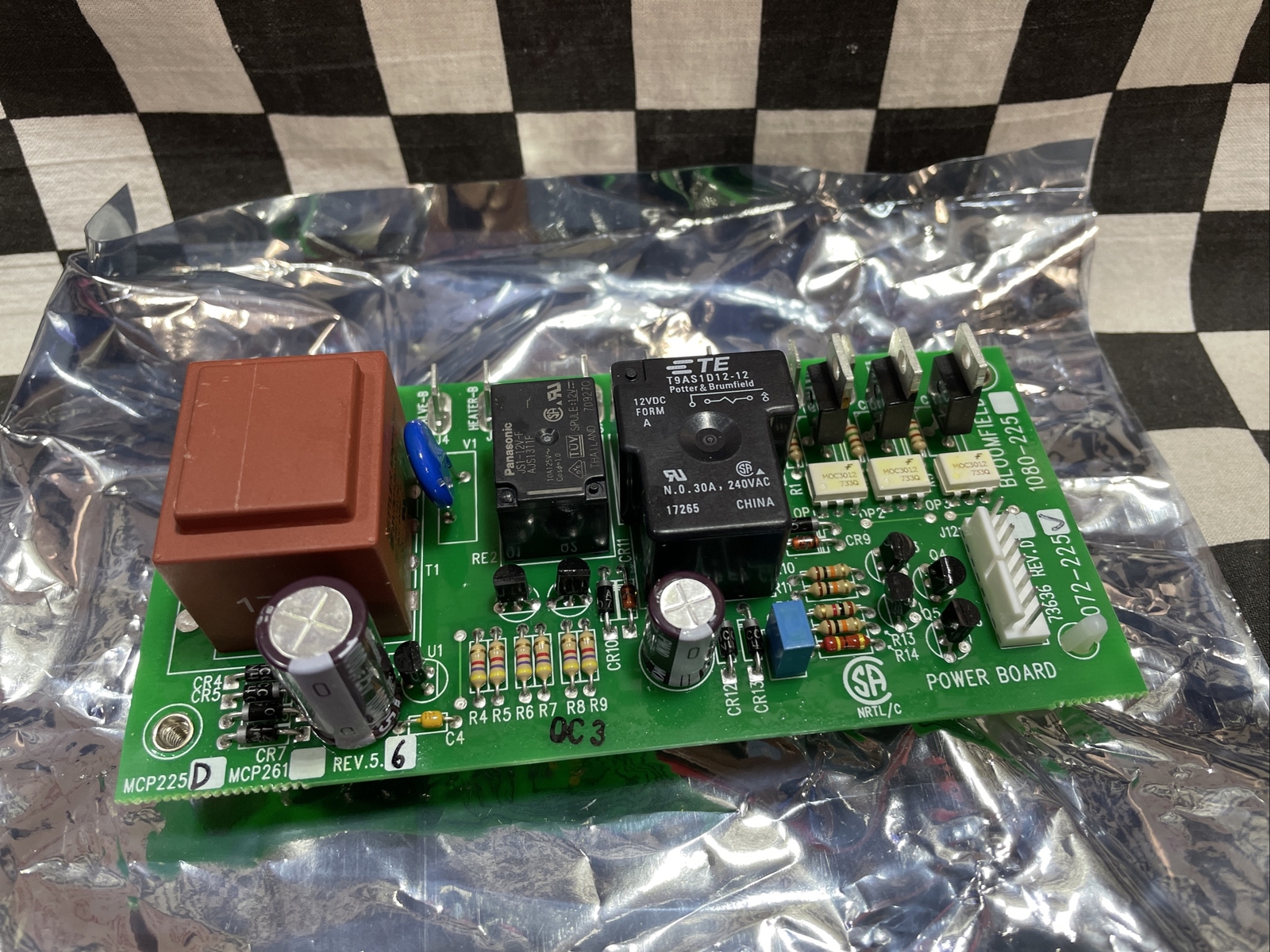 Bloomfield Power Board 1072-225, MCP225, 1072225, 2E-73636, SHIPSAMEDAY