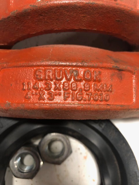 Gruvlok 4″x x3″ Style 7010 Reducing Coupling Clamp W/ Gasket NOS USA NEW