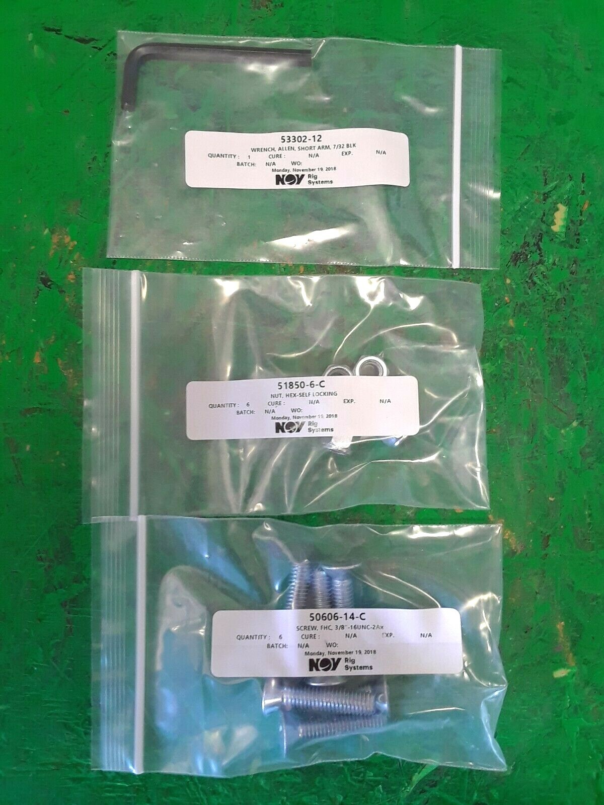 🟠 NATIONAL OILWELL VARCO SCREW NUT KIT 3737 PESSCO IS OFFERING 1 R050621-5-9 🗽