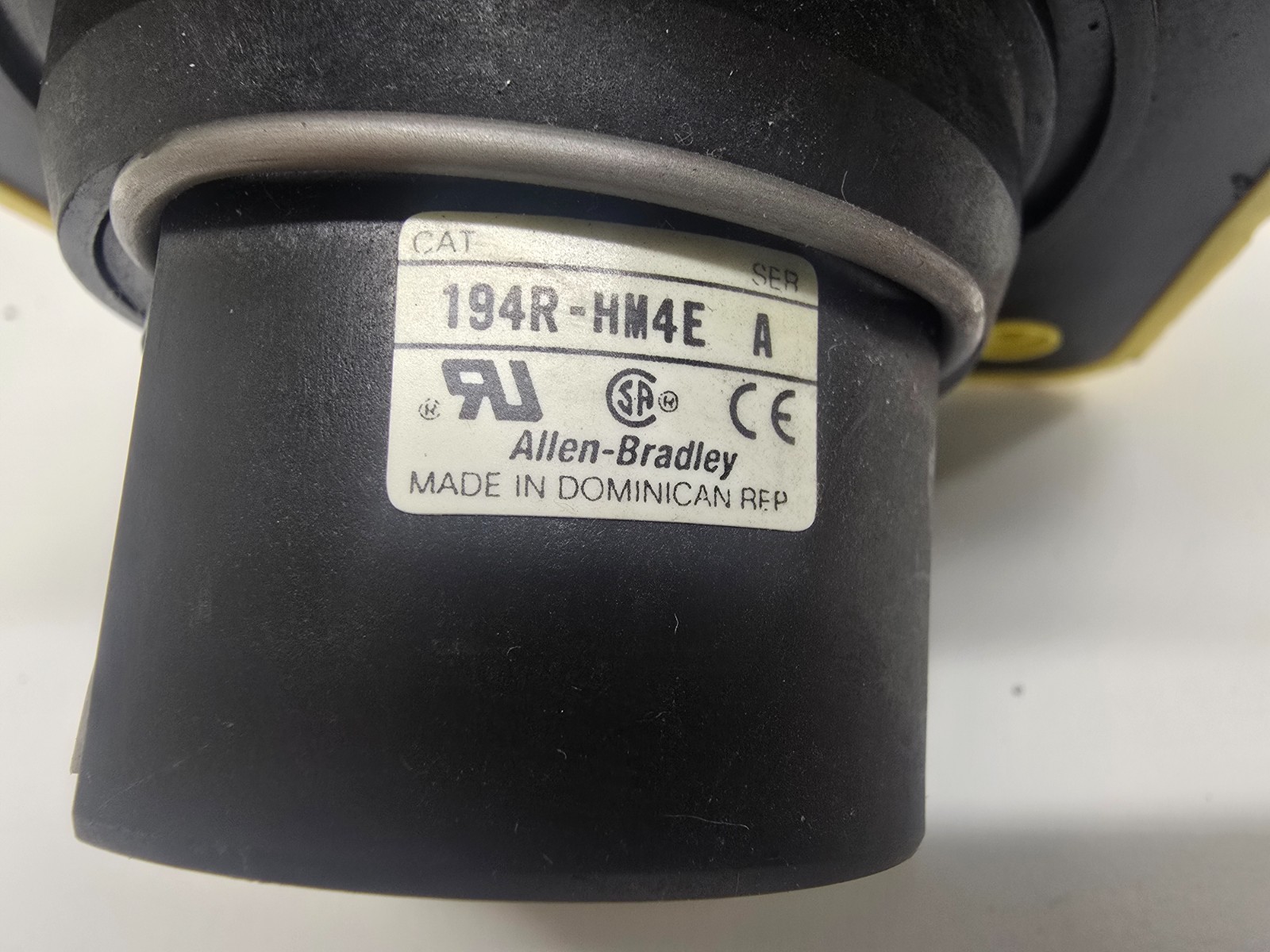 NEW NO BOX! ALLEN-BRADLEY SER. A OPERATING HANDLE 194R-HM4E