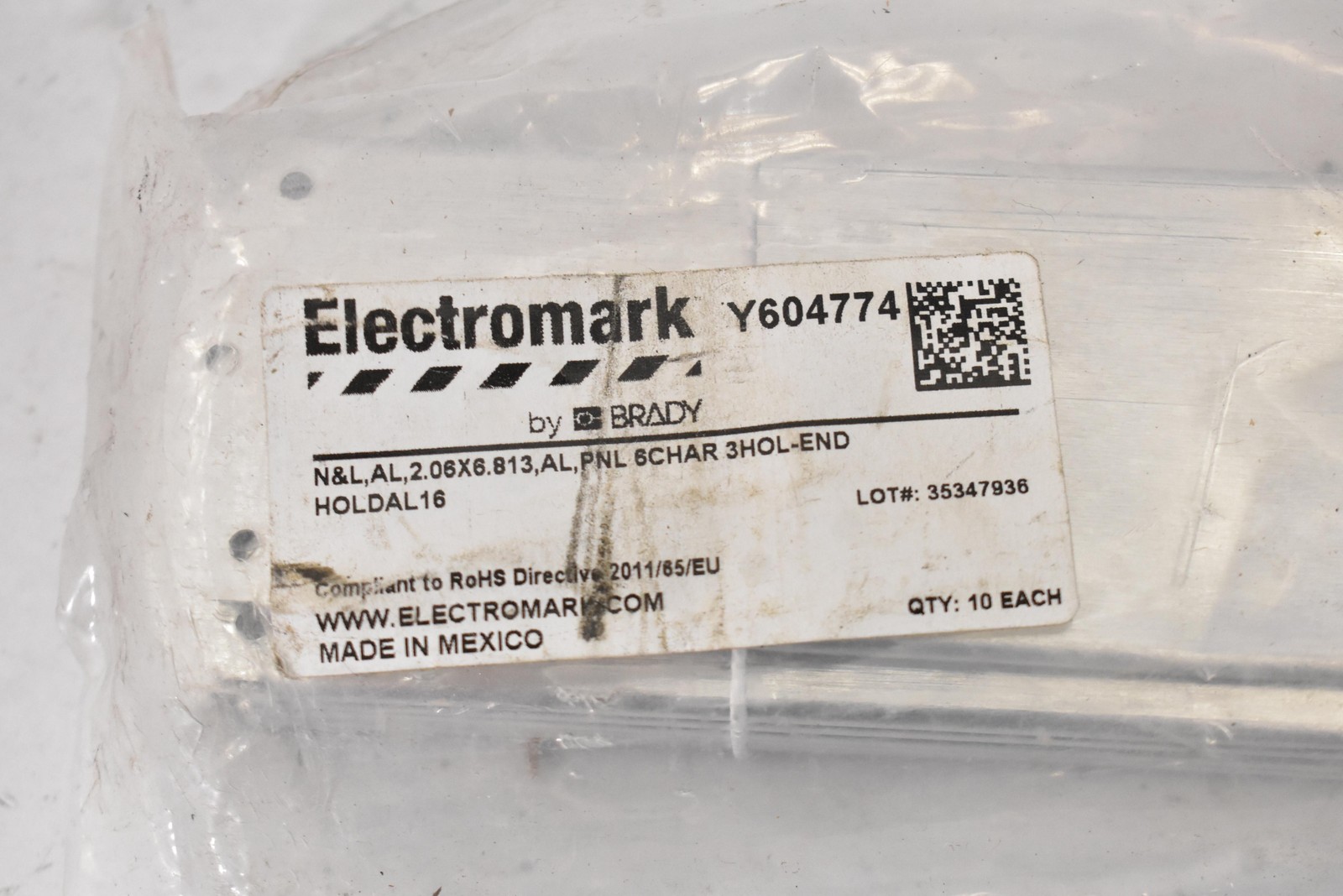 Electromark Y604774 PNL 6CHAR 3HOL-END Aluminum Panels 10pcs Made In Mexico