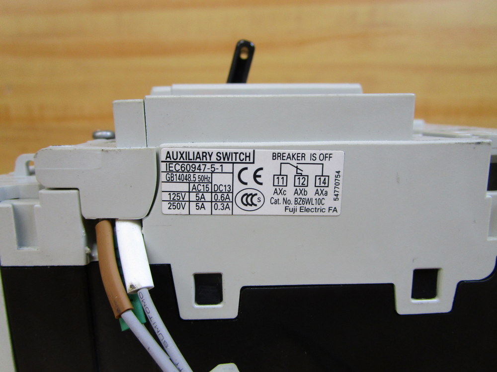 Fuji Electric BW100EAGU-3P100 100A Circuit Breaker BW100EAGU W/ Terminal Guards