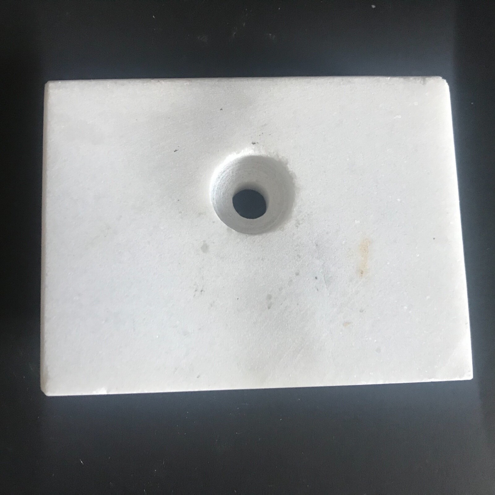 28 Count – 4X3x1 Marble Bases with Slant Trophy Bases Countersunk White See Pic