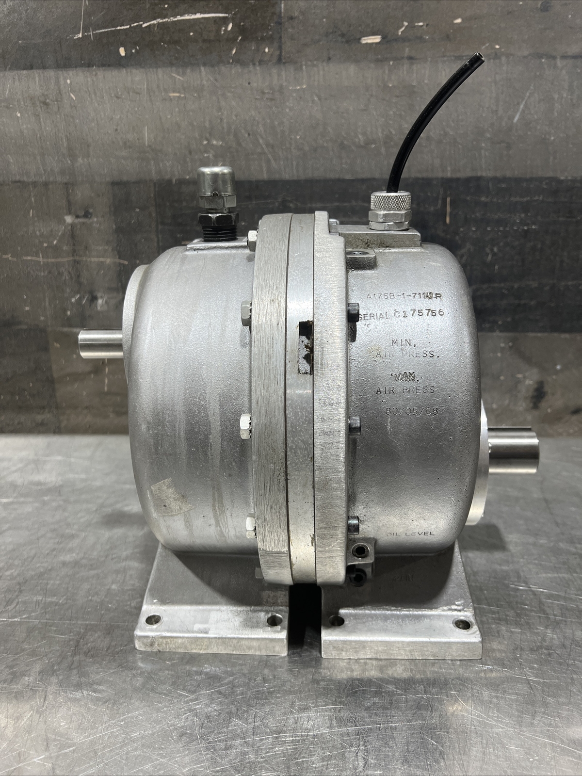 HILLIARD CORPORATION A175B-1-711R Centrifugal Clutch Used Surplus