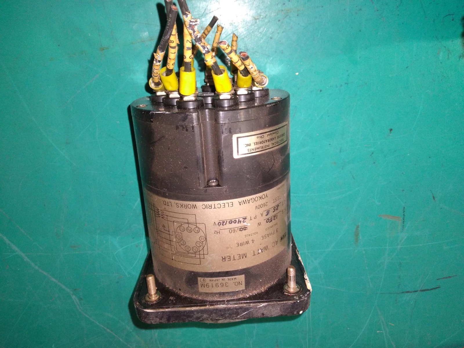 YOKOGAWA SZ9 G-01 31471 36919M 1250W 60HZ 25.5A 2400/20V 0-125 WATT METER