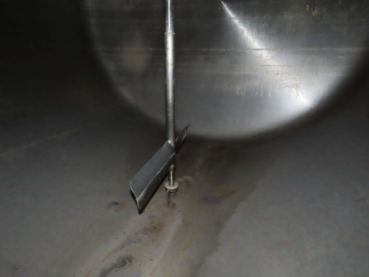 HEIL 2000 Gal Cap Horizontal Double Wall Stainless Steel Storage Tank W/Agitator