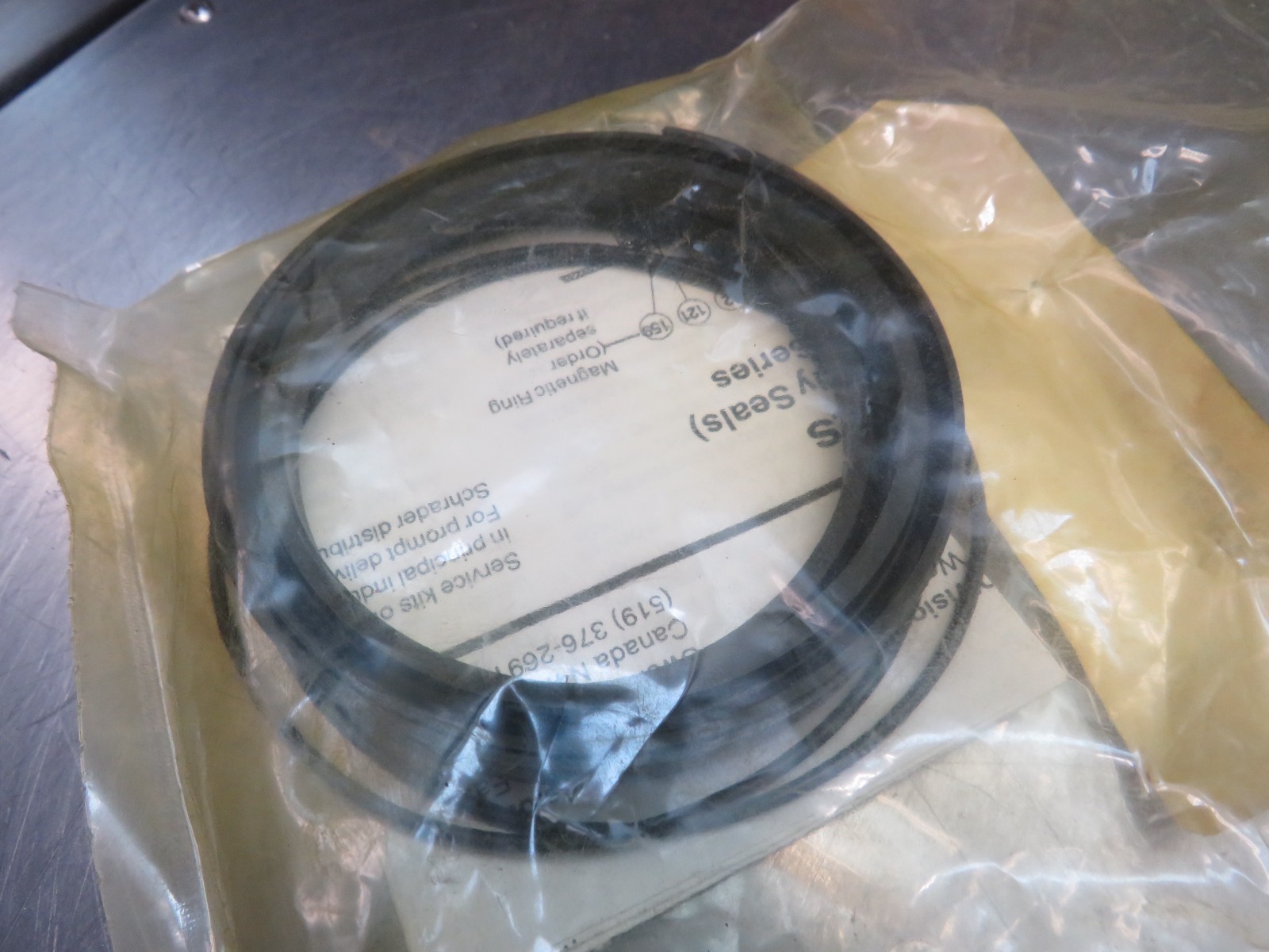 Schrader Bellows B732753 Piston Seal Kit