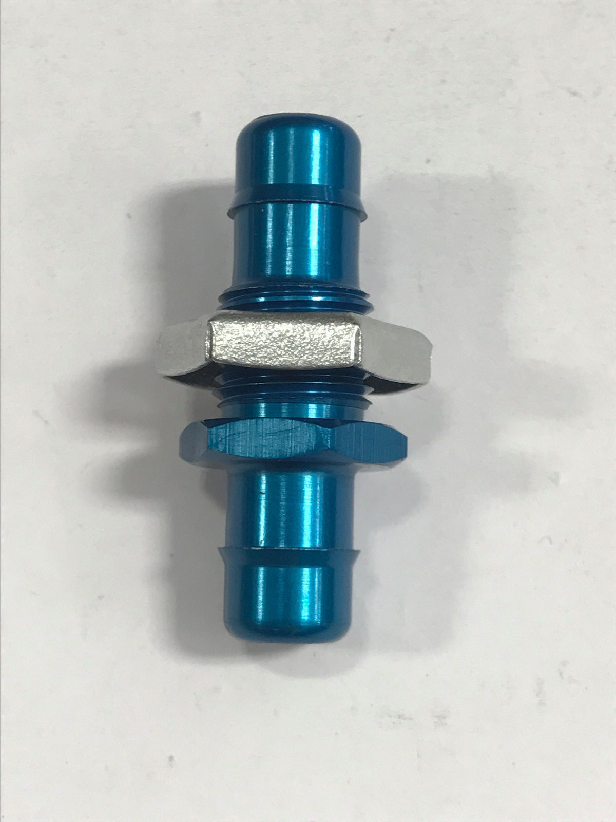 Blue anodized aluminum bulkhead fitting 1/2-20 thread to 3/8 ID tubing barb