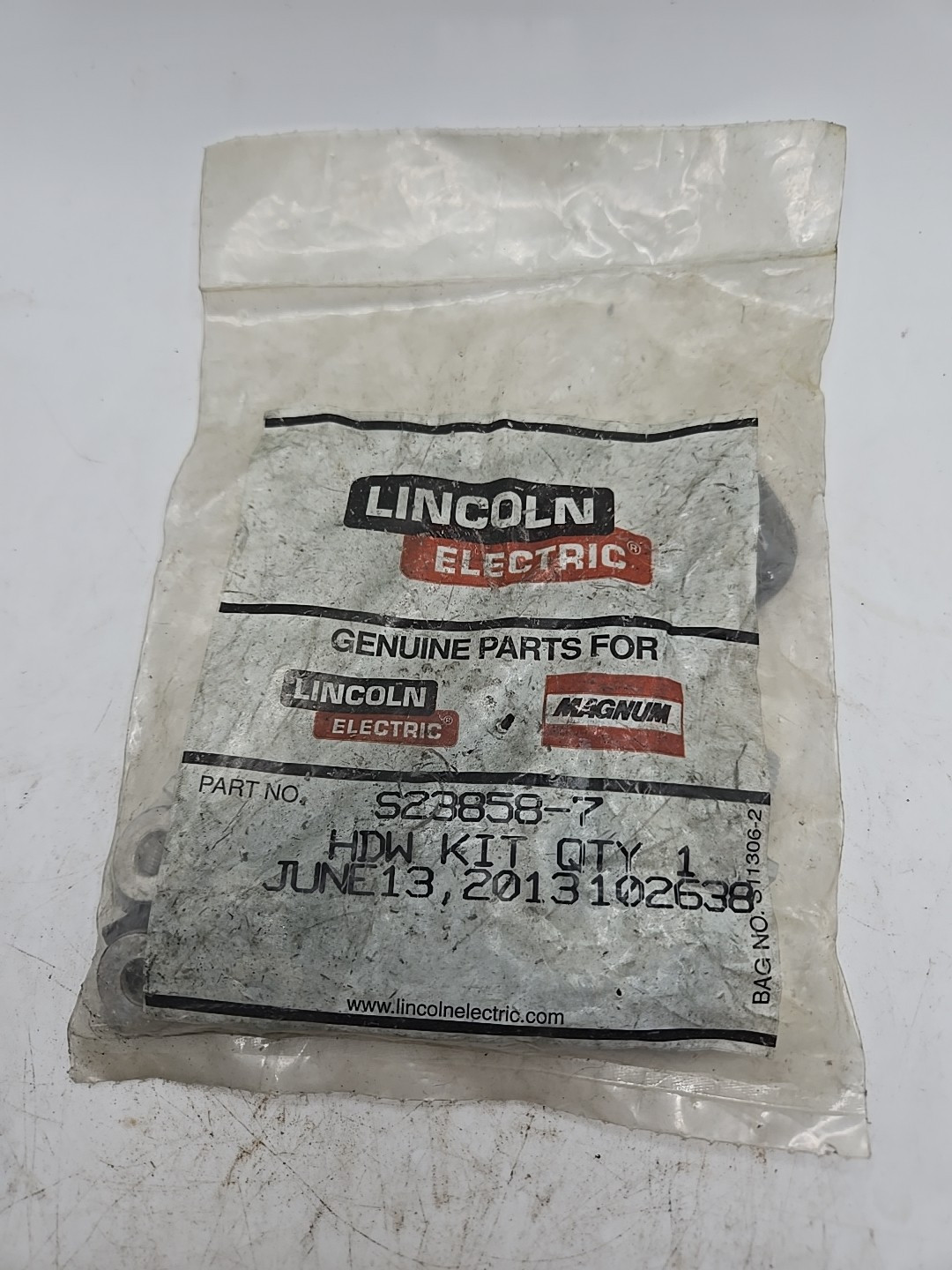 SEALED NEW LINCOLN ELECTRIC S23858-7 MTG HARDWARE KIT (4C2)
