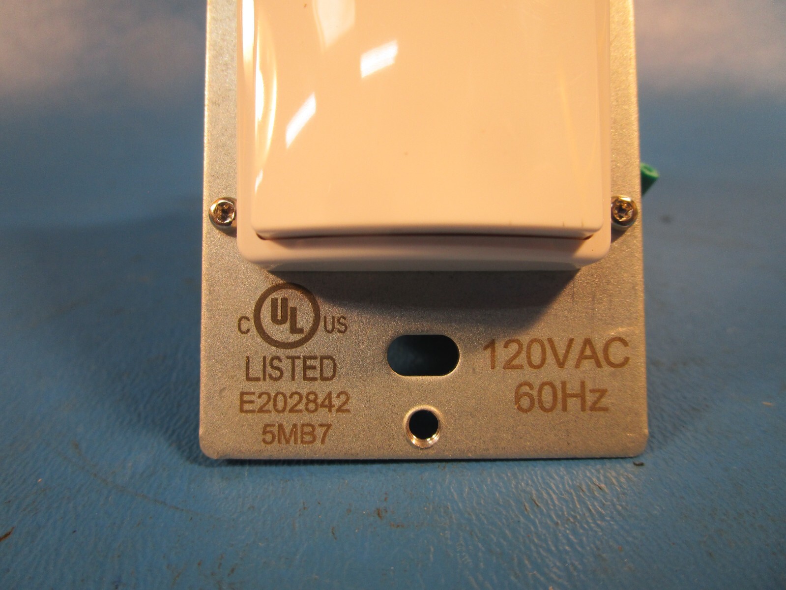 EATON HDFS3P1-W-L, Humidity Sensor and Fan Control, White