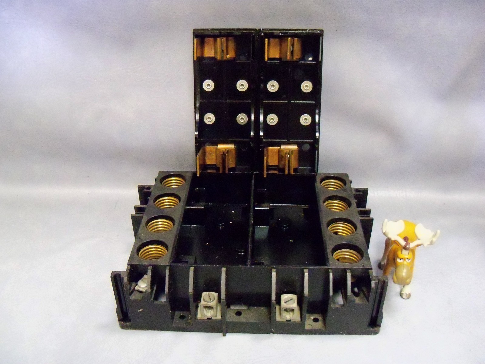 Weco / ITE R-1888-1 Fuse Block w 100A Fuse Pull Out