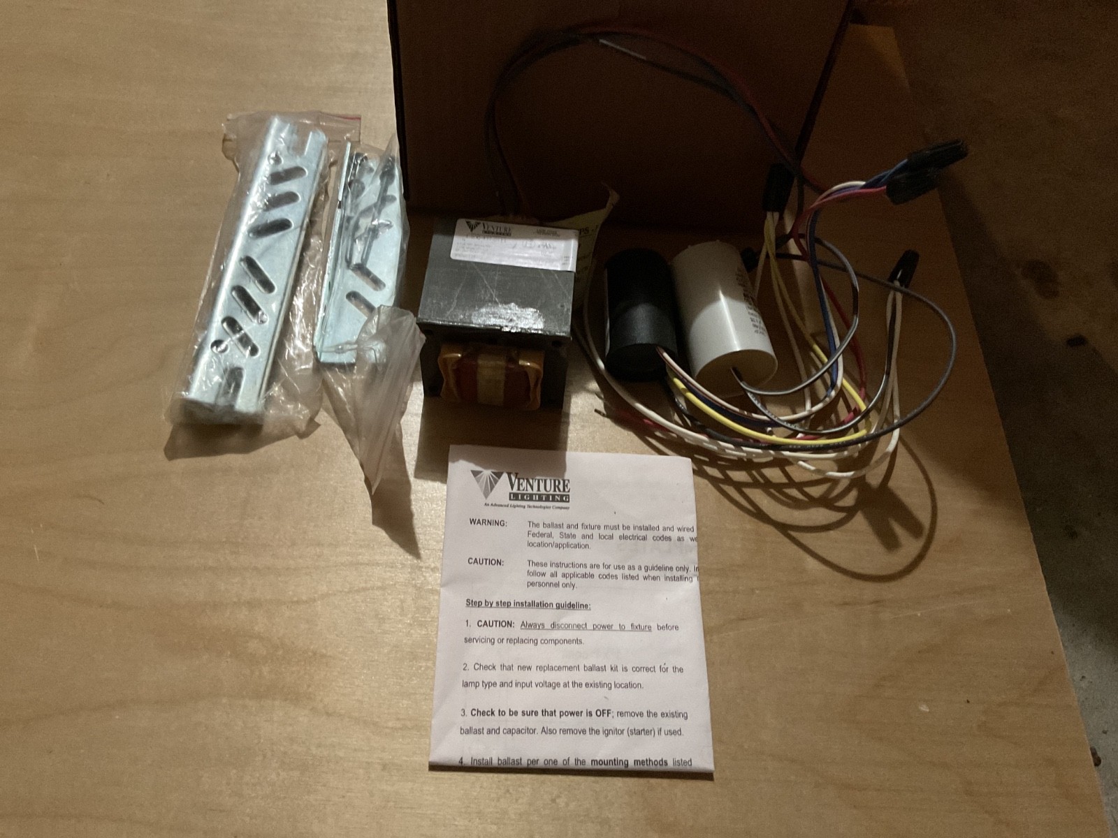 Venture Lighting Reactor Core & Coil Ballast 150W, 277V, 60HZ V90U7121K NIB