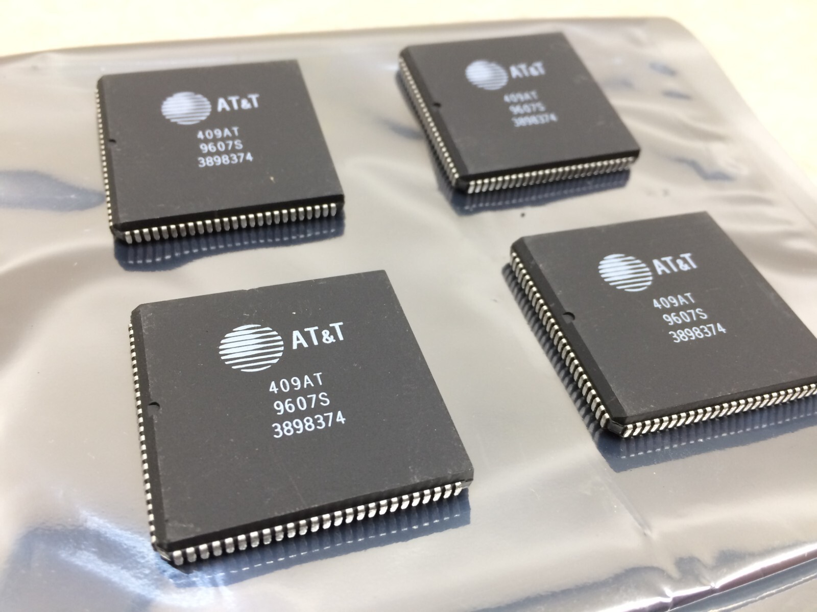Lot of 4 AT&T 409AT 9607S 3898374 Micro Processor