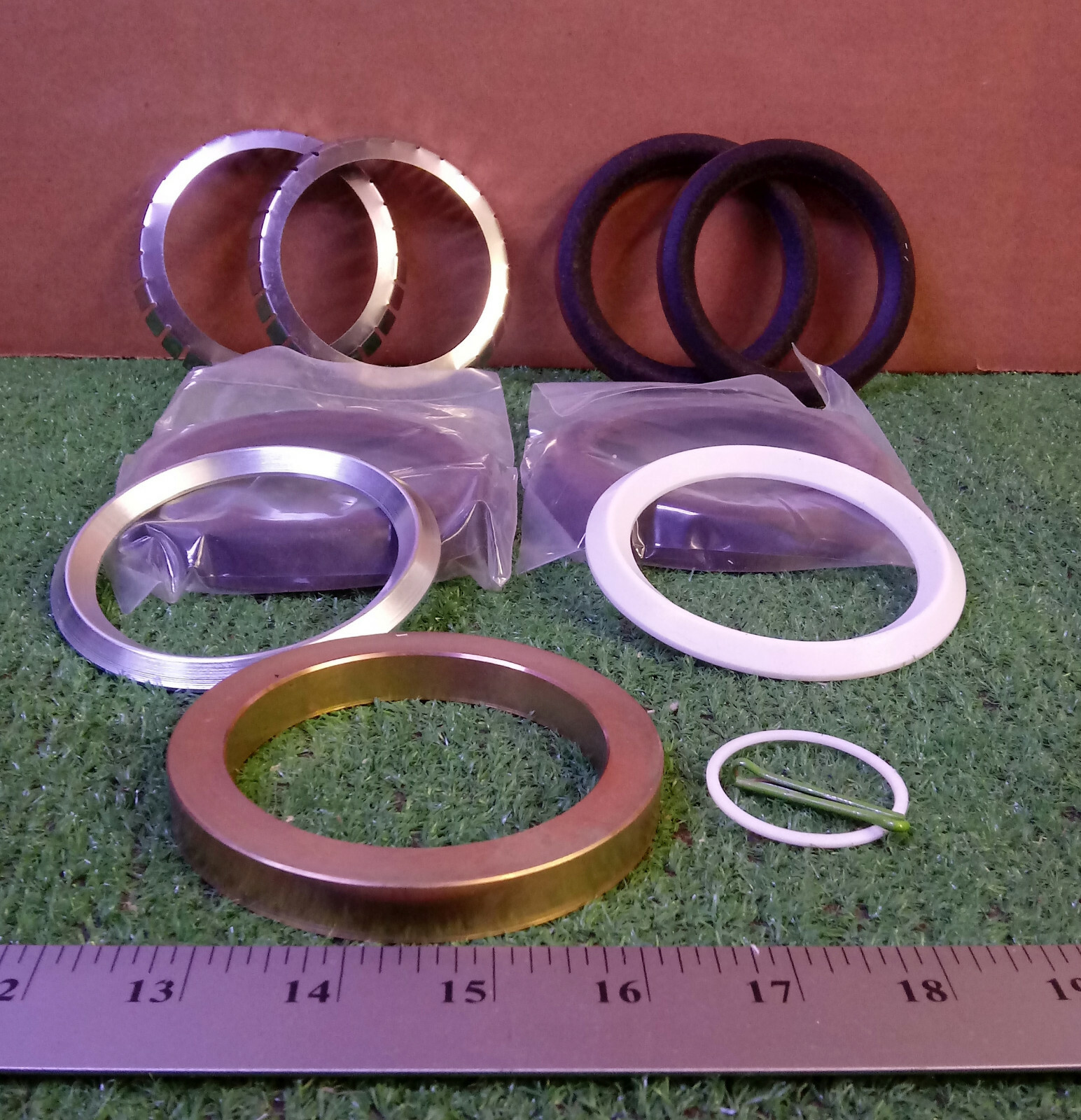 1 NEW GRACO 206930 REPAIR KIT FOR 5:1 RATIO BULLDOG PUMP NIB ***MAKE OFFER***