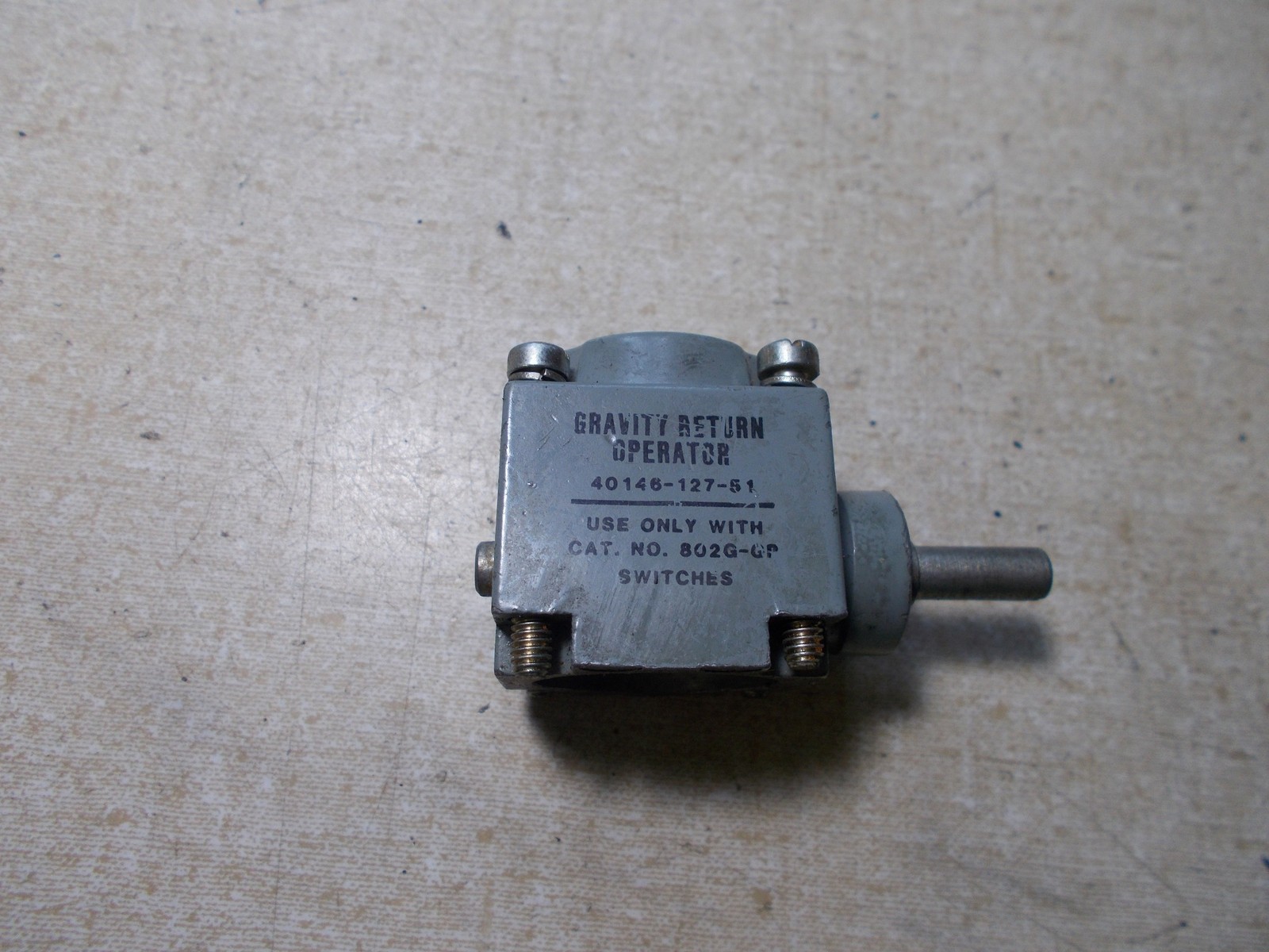 Allen Bradley 40146-127-51 Gravity Return Operator Head *FREE SHIPPING*