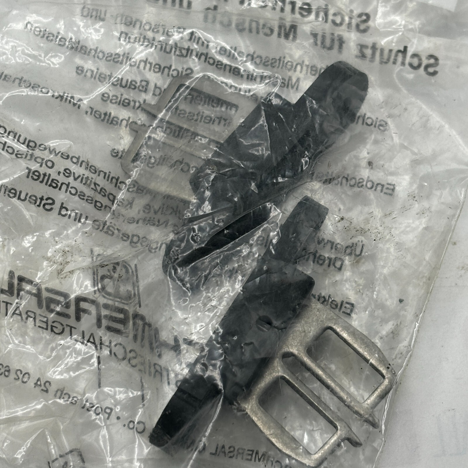 SCHMERSAL AZ15/16-B2 1095558 COD: 196332 PACK OF 2 ⭐