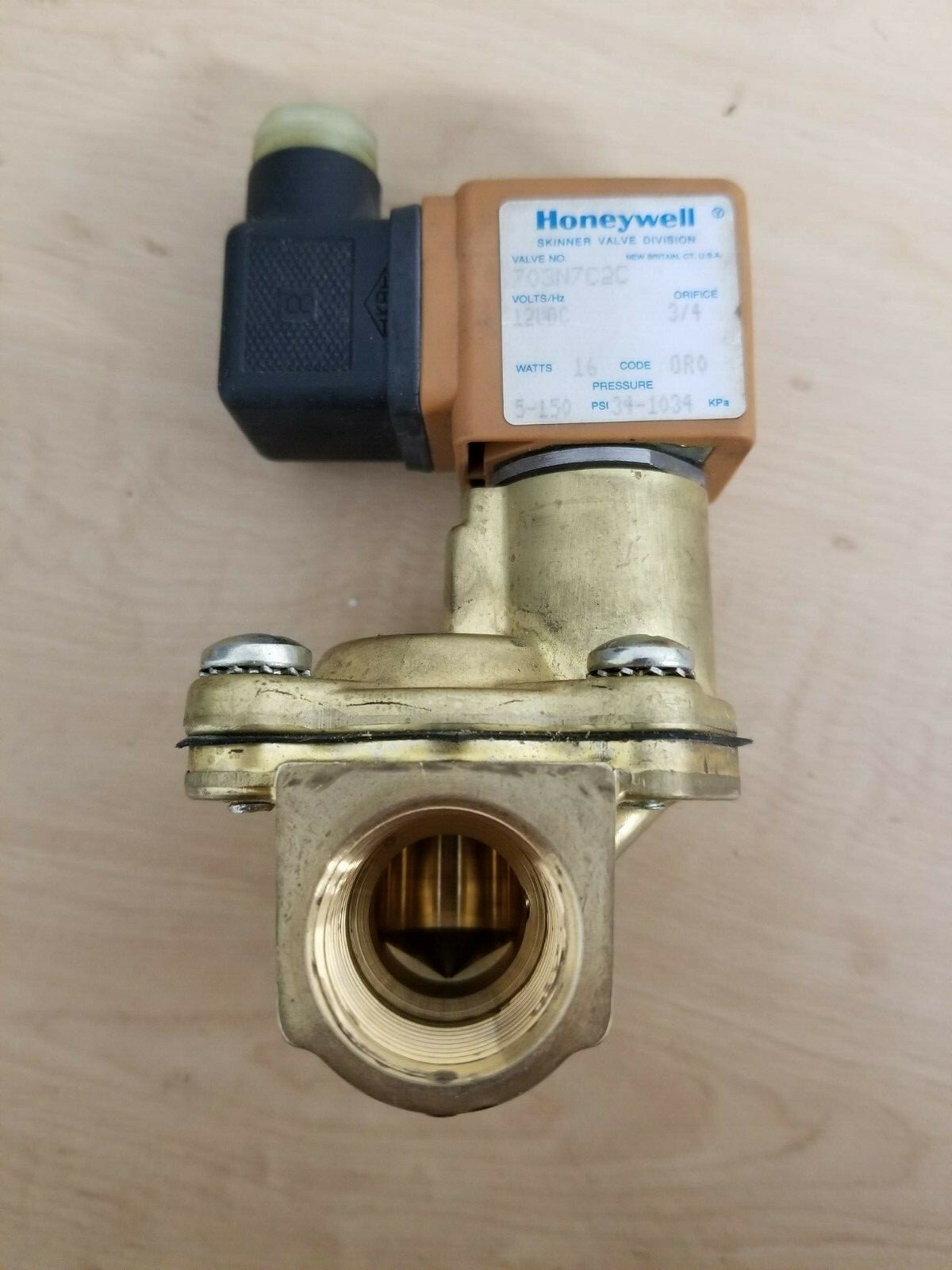 703N7C2C Honeywell Gas Valve – 12V 3/4″ NPT