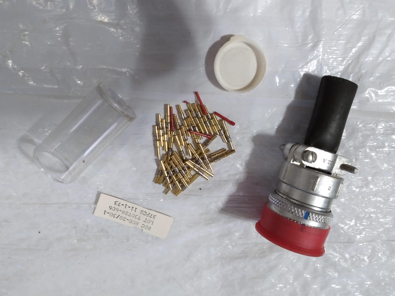 SOC 800-20/30-1 730728-606 DS07-37S-059 MILL SPEC CONNECTOR