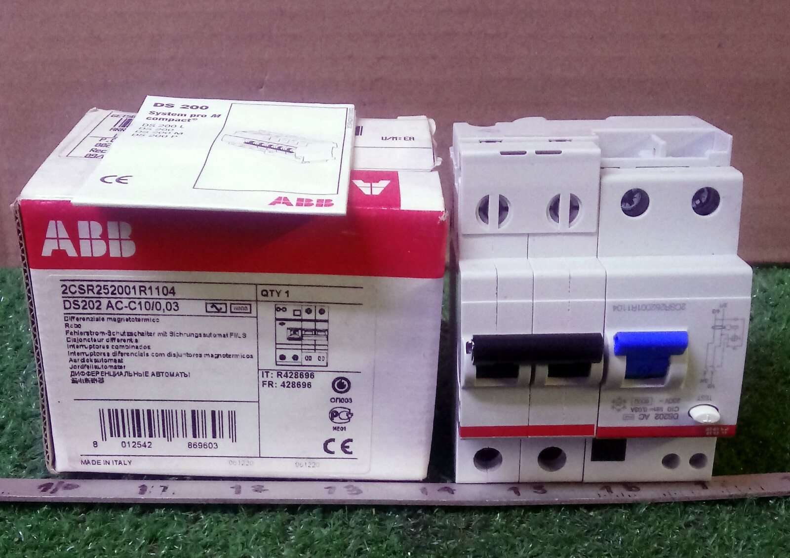 1 NEW ABB DS202 AC-C10/0,03 2CSR252001R1104 CIRCUIT BREAKER NIB **MAKE OFFER**