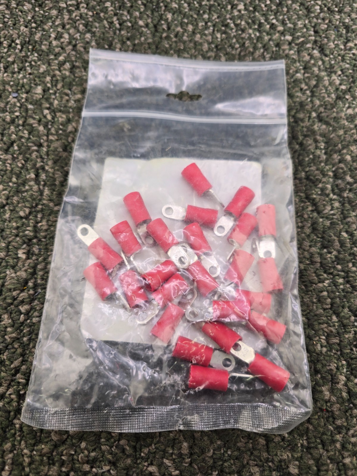 (QTY 25) Panduit EV8-8R-Q StrongHold Vinyl-Insulated Ring Terminals 8 AWG Str