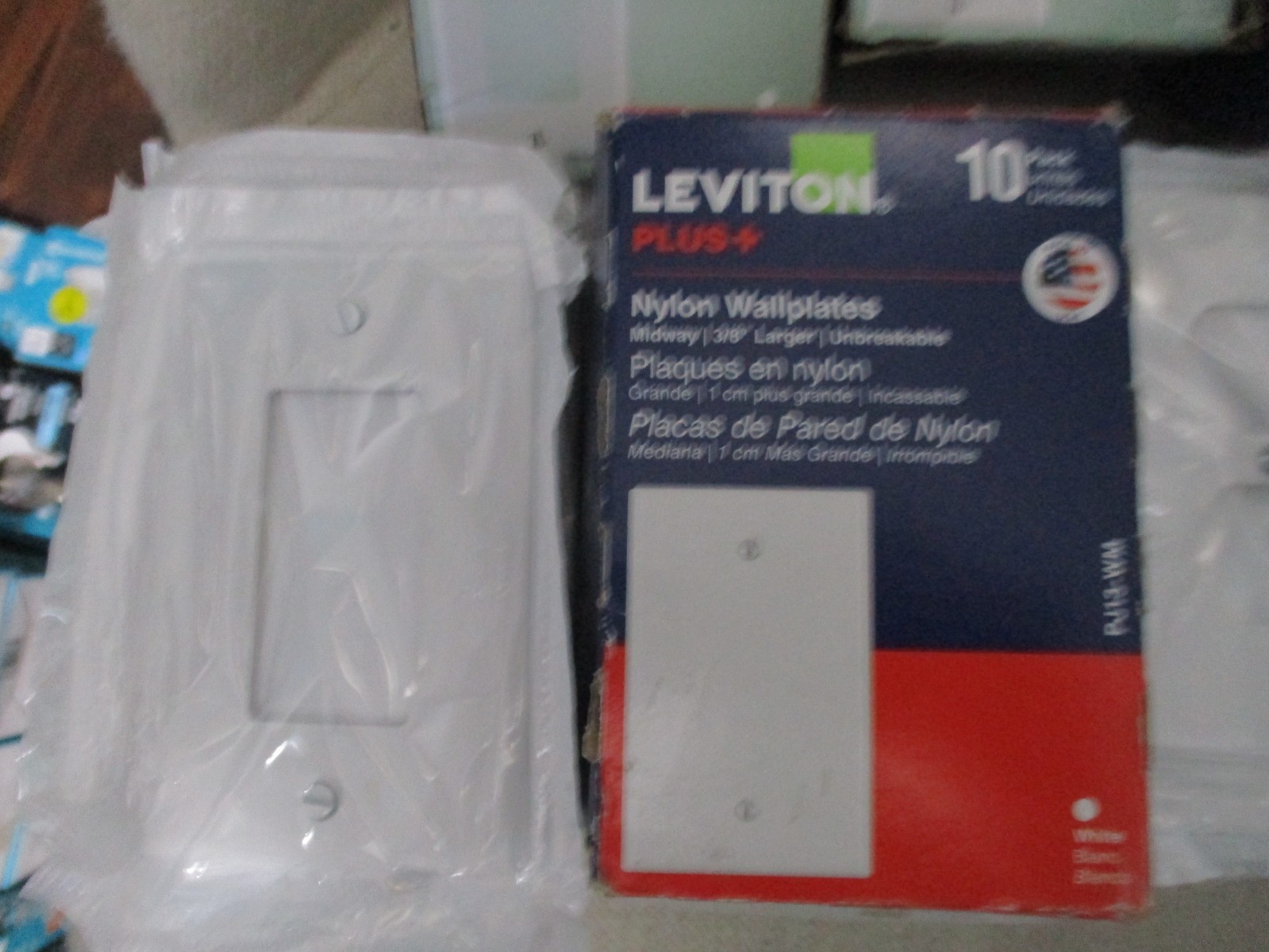 Lot of 70 Leviton White Switch, Blank & Outlet/Recep Cover Plates 1 & 2 Gang New