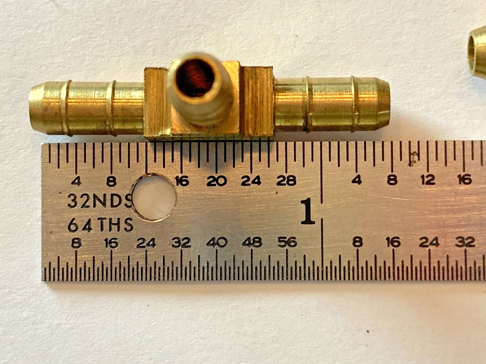 LOT OF 5 NEW PARKER 1/8″ BARBED UNION TEE BRASS