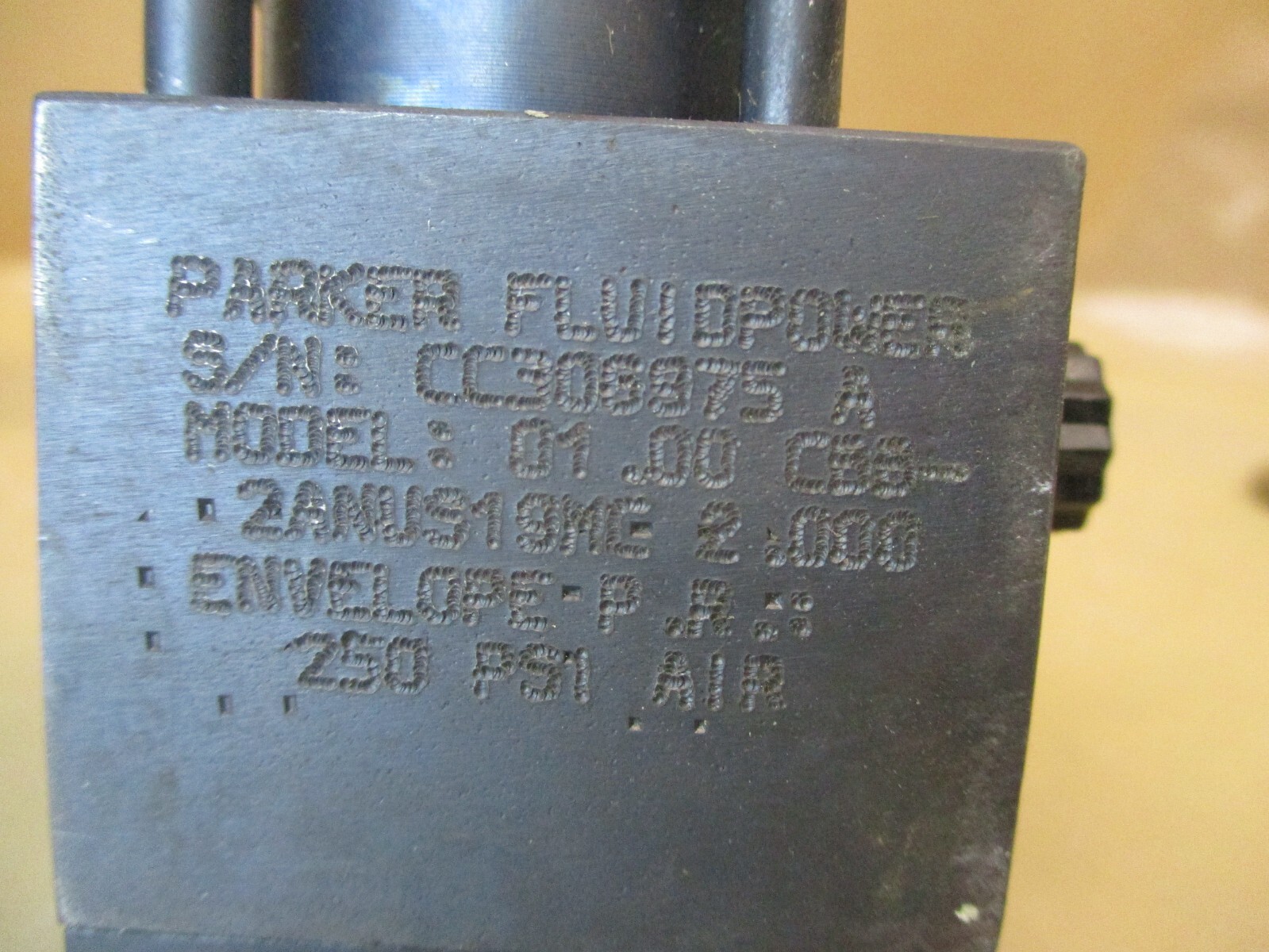 Parker Fluidpower Cylinder 01.00 CBB 2ANUS19MC 2.000 250 PSI AIR 1062OMF