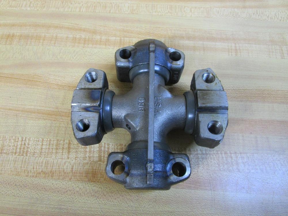 CR Seals UJ896 SKF Universal Joint 8F4Q
