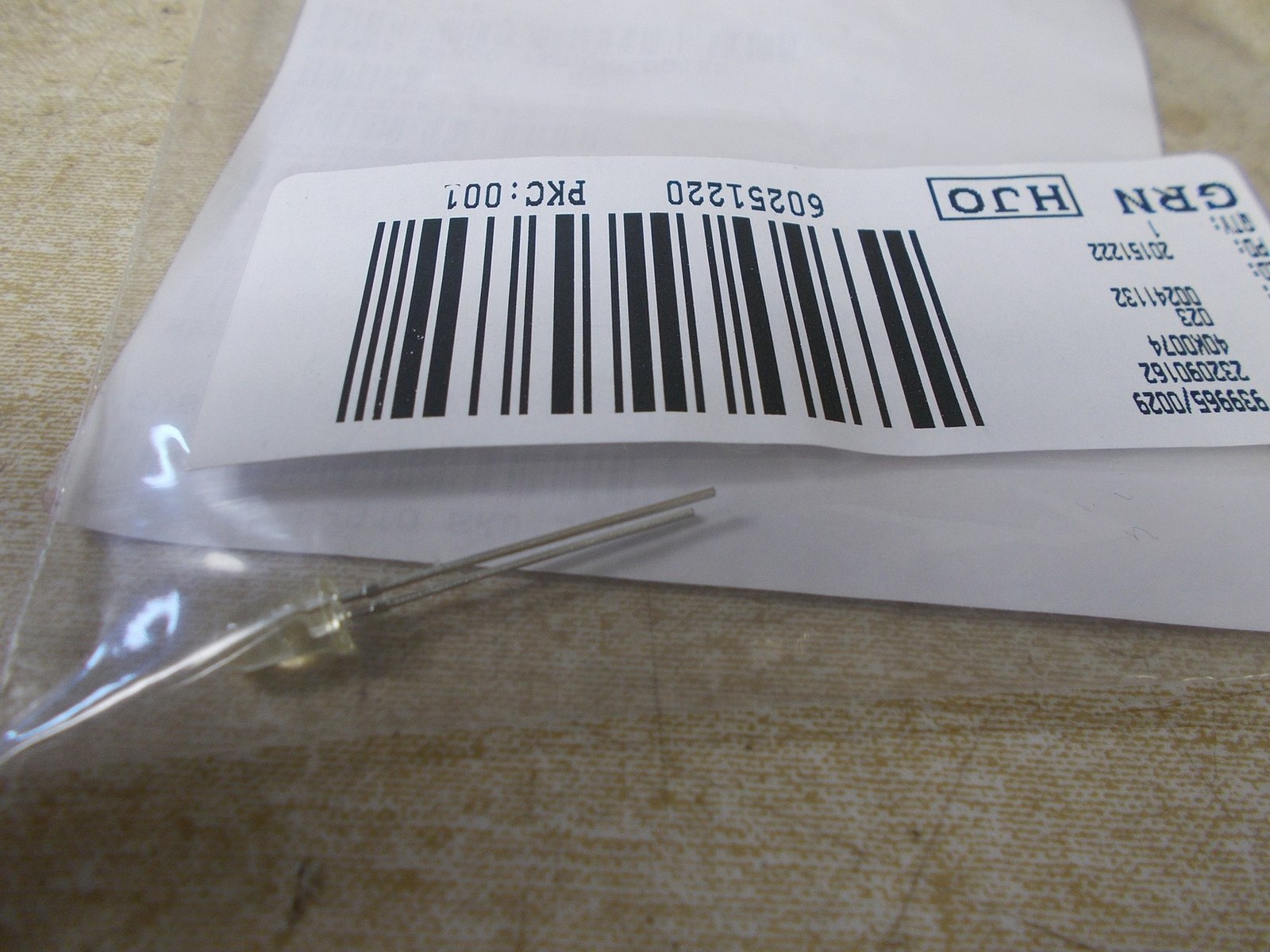 NEW Avago Tech LED Yellow HLMP-3850 *FREE SHIPPING*