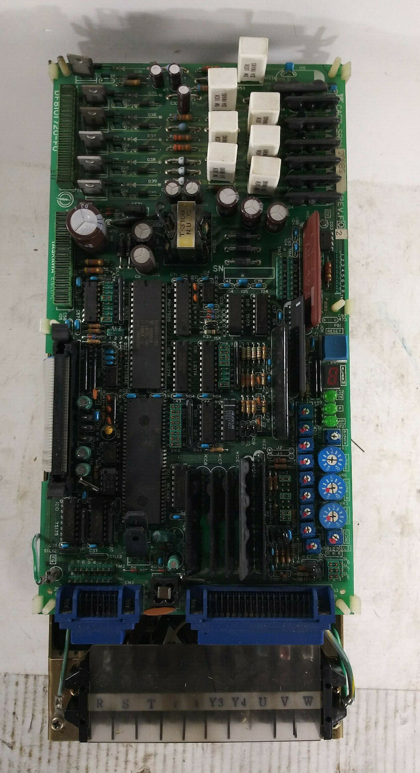 1 USED YASKAWA CACR-SR20SB1BF SERVOPACK SERVO CONTROLLER ***MAKE OFFER***