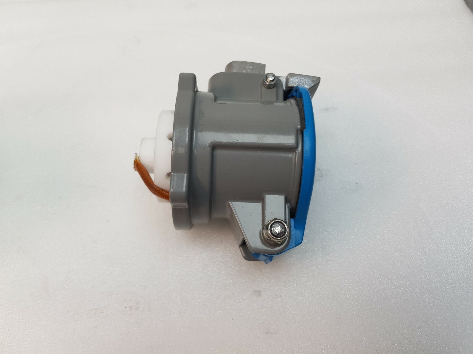 ISV type dn 9c Marechal Multicontact connector