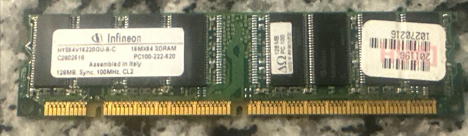INFINEON HYS64V16220GU-8-C 128MB Memory Board PC100-222-620