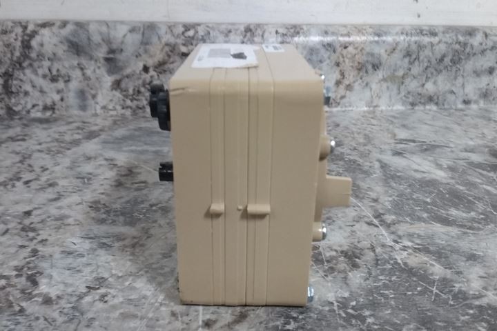 Titus CSC-3004 3-1/2 In Overall Width Reset Volume Controller