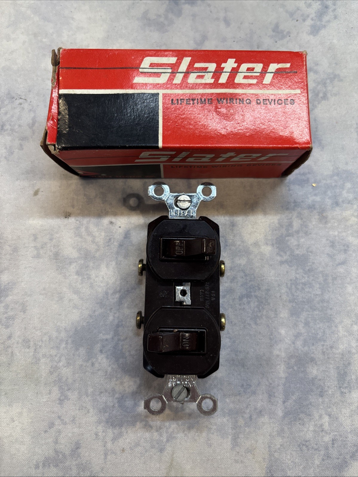 Slater 690-BR Combo Switch 2-circuit-15A NEW OLD STOCK IN BOX