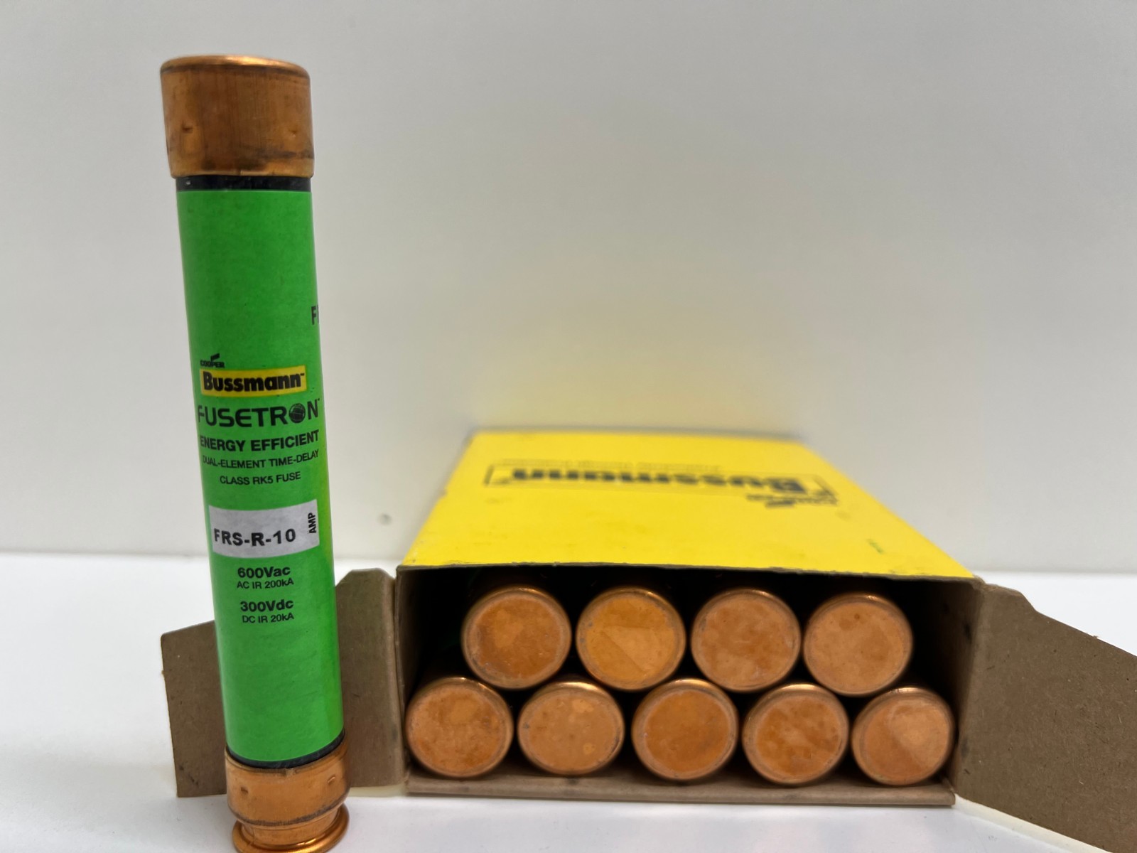 LOT OF (10) NEW IN BOX! BUSSMANN 10A 600V TIME DELAY FUSES FRS-R-10
