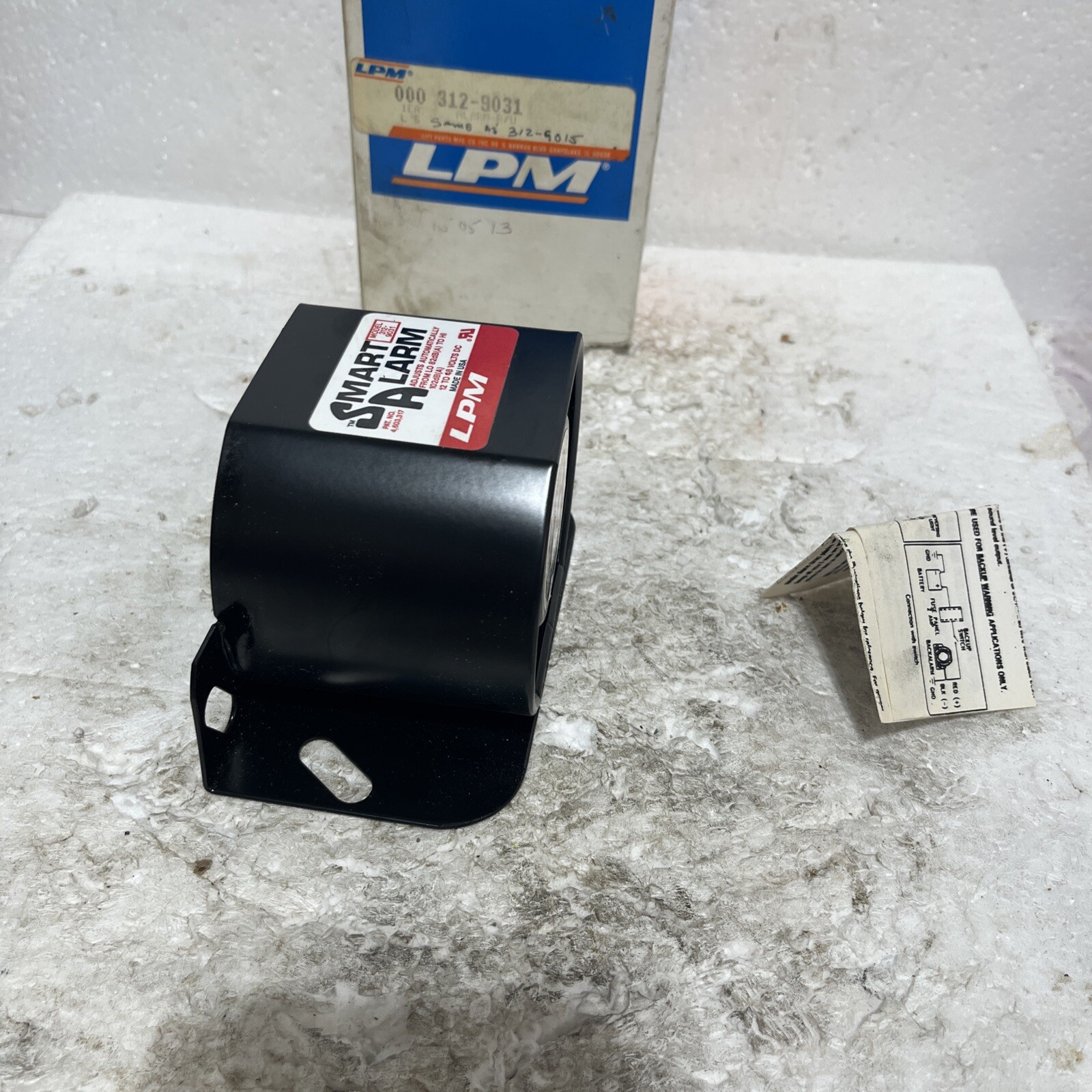 Smart Alarm 312-9031 LPM Adjusts Automatically from LO to HI 12-48 volts DC
